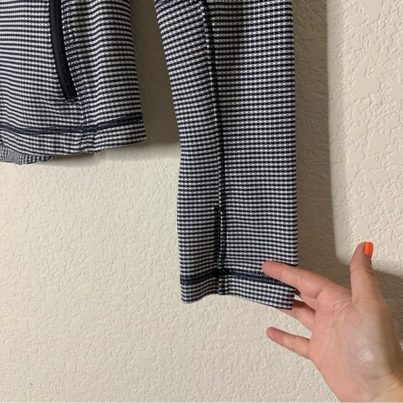 Lululemon womens Forme Full zip Navy gingham jacket 4 - Picture 3 of 9